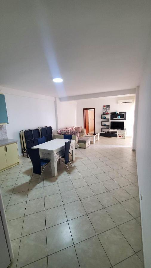 Sea View Apartments Saranda ภายนอก รูปภาพ