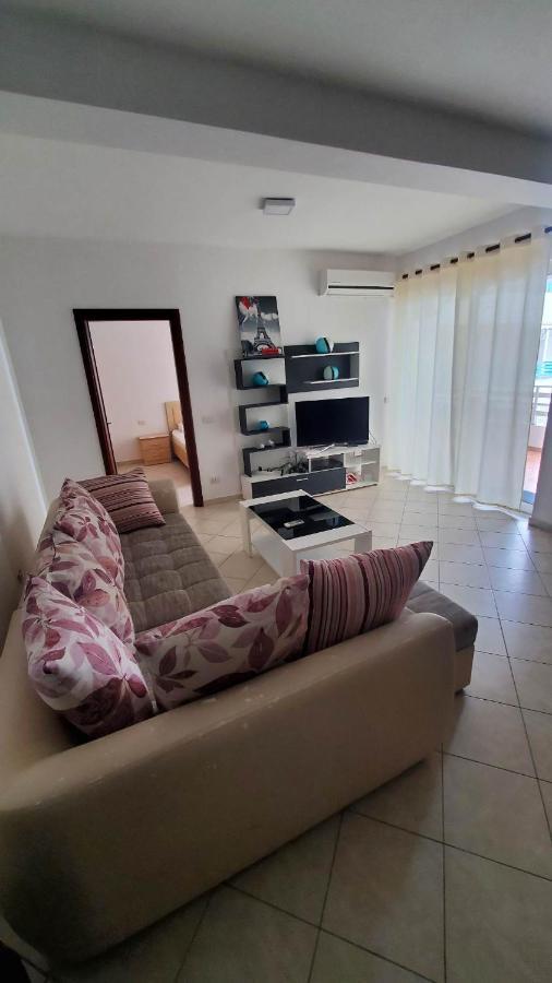 Sea View Apartments Saranda ภายนอก รูปภาพ